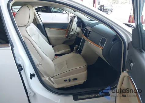 2010 Lincoln Mkz z USA, uszkodzony, nr VIN 3LNHL2JCXAR650661